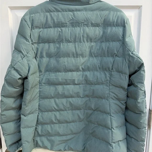 Avalanche Women's Puffer Jacket - Picture 3 of 3